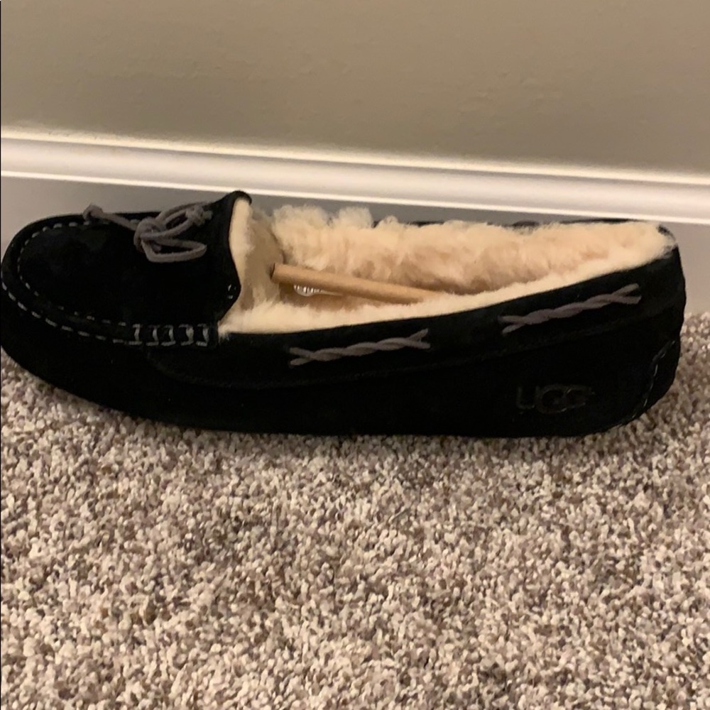 Ugg Tate slipper